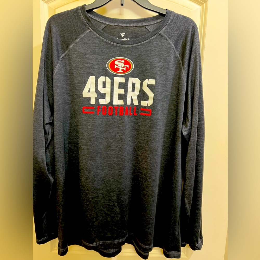 Men’s Fanatics 49’ers long sleeve shirt. Like new condition. Size XXL